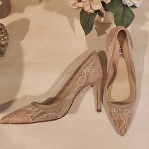 L'AGENCE Cream Lace Heels with Pointed Toe and Stiletto Heel